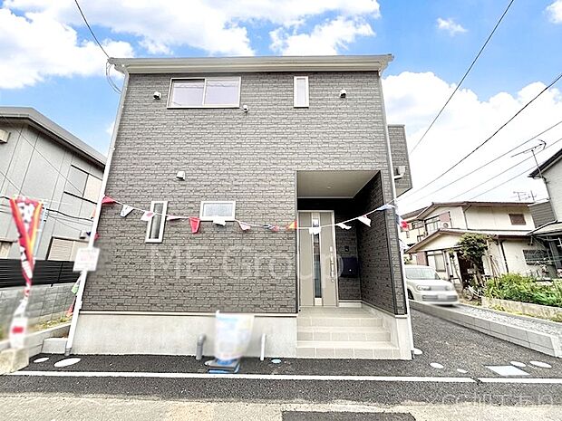 洗練された外観、上質な住空間が広がる室内は永く安心して過ごせる住居です。
