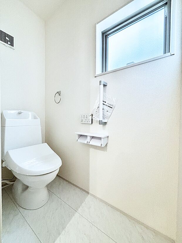 ウォシュレット付きトイレが1階と2階それぞれに配置されていてとても便利です。