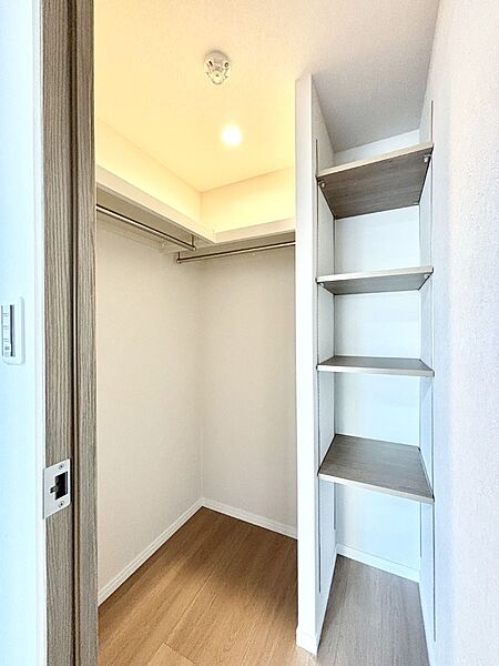 ウォークインクローゼットのある住まいでスッキリ快適な生活を