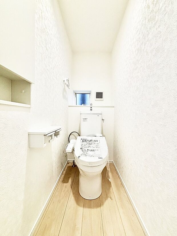 トイレは安心の2箇所!朝のバタバタも一安心です。