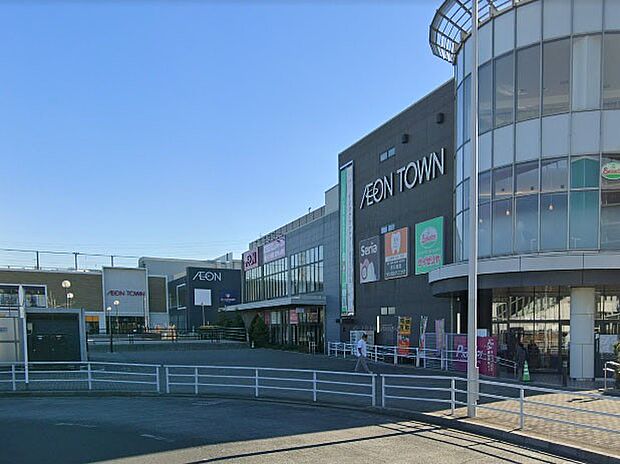 スーパー 1300m イオン吉川美南店