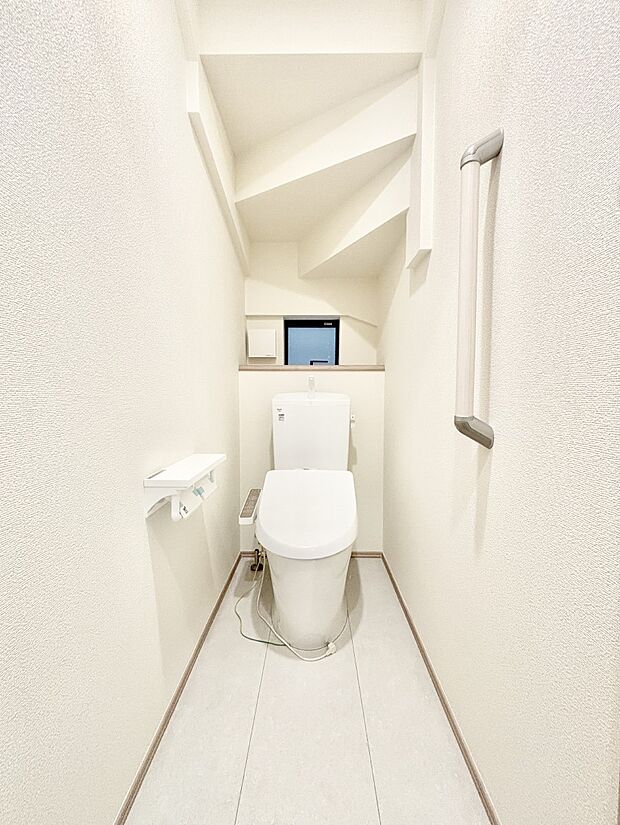 トイレは安心の2箇所!朝のバタバタも一安心です。