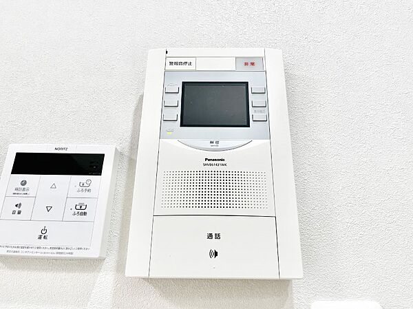 訪問者が一目でわかる、安心のＴＶモニター付きインターフォン