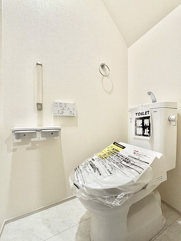 ウォシュレット付きトイレが1階と2階それぞれに配置されていてとても便利です。