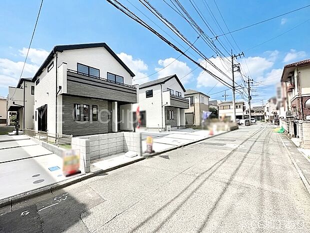 前面道路はきちんと整備されています