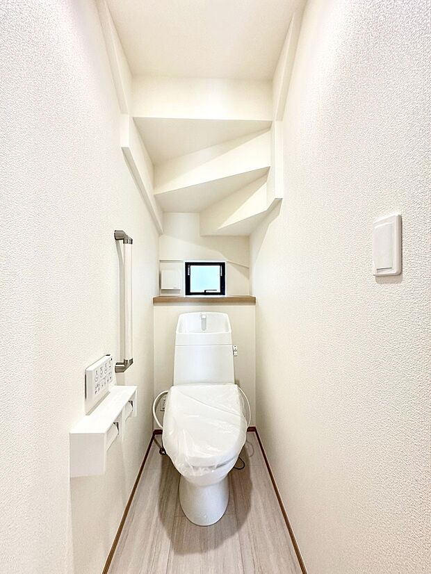 トイレは1階と2階それぞれに配置されていてとても便利です。 