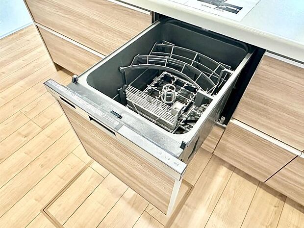 面倒なお片づけは食洗機にお任せ!家事の負担が減って、時間にも気持ちにもゆとりができます。
