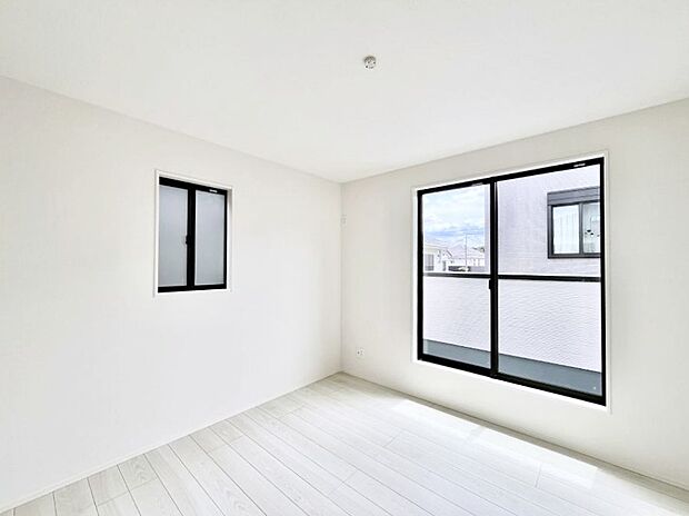 2面採光を確保した明るい空間。家族みんなが快適な暮らしを実現する設計です。