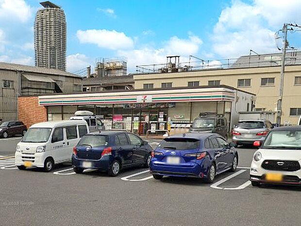 コンビニ 600m セブン-イレブン 川口元郷3丁目店