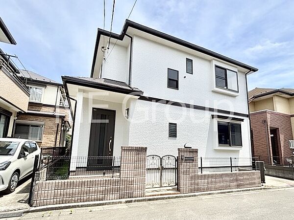洗練された外観、上質な住空間が広がる室内は永く安心して過ごせる住居です。