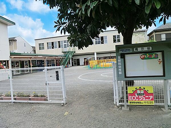 幼稚園・保育園 800m 宝樹院幼稚園