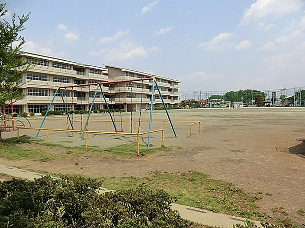 小学校 700m 川越市立霞ケ関北小学校