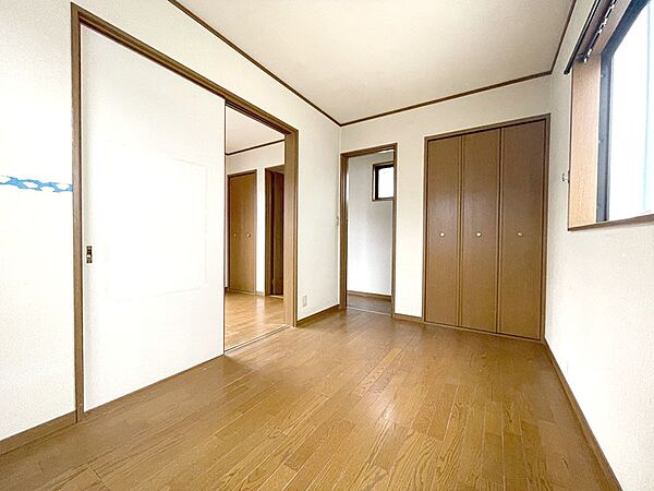 収納が充実しているので、居住スペースを広く使えます。