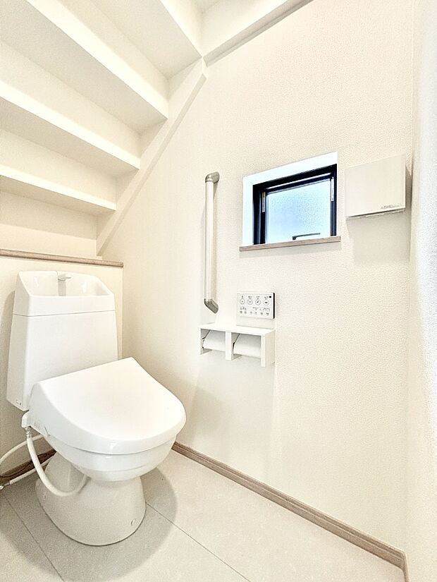 トイレは1階と2階それぞれに配置されていてとても便利です。 
