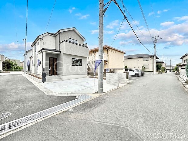 前面道路はきちんと整備されています