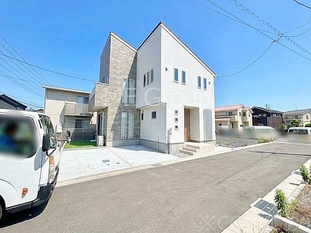 見通しの良さとともに、街並みに開放感を与えてくれます。