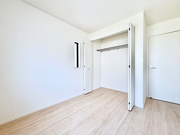 収納が充実しているので居住スペースを広々使えます