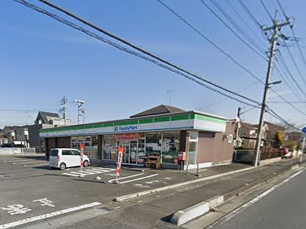 コンビニ 800m ファミリーマート 加須南小浜店