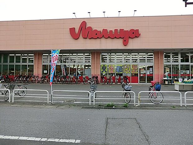 スーパー 700m マルヤ豊春店