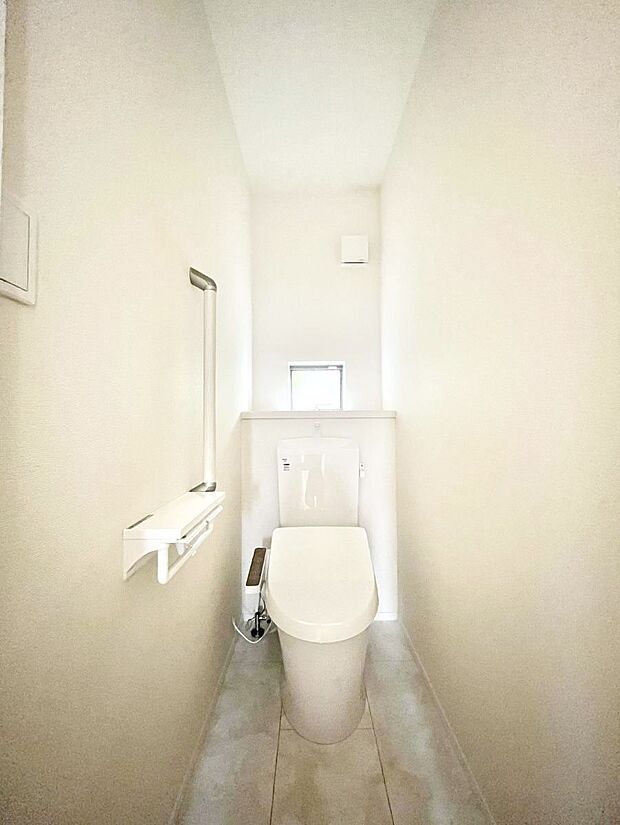 トイレは1階と2階それぞれに配置されていてとても便利です。 