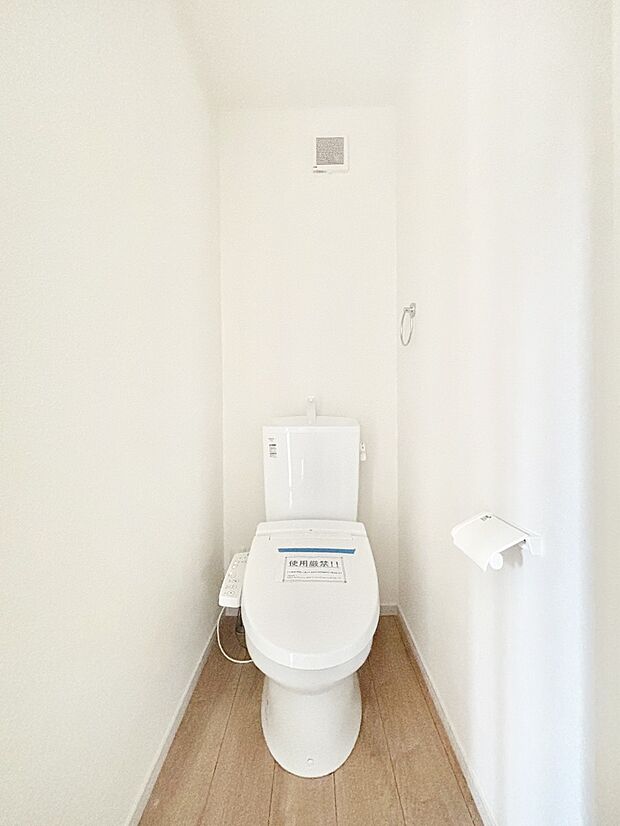 トイレは安心の2箇所!朝のバタバタも一安心です。