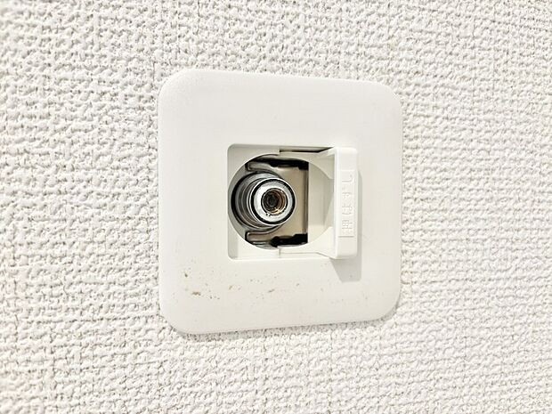 洗面所にガスコンセント完備!ガス衣類乾燥機もスムーズに設置可能です。
