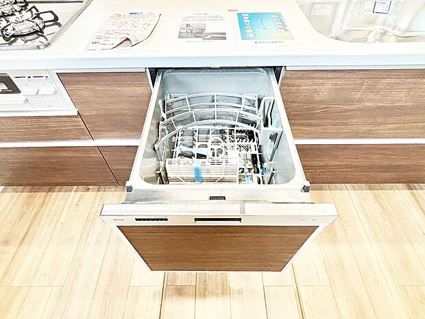面倒なお片づけは食洗機にお任せ!家事の負担が減って、時間にも気持ちにもゆとりができます。