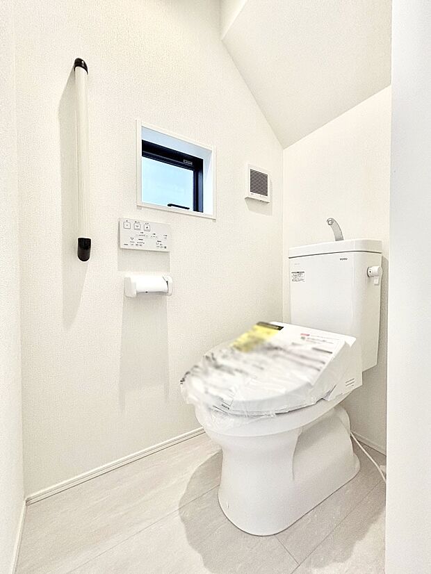トイレは安心の2箇所!朝のバタバタも一安心です。