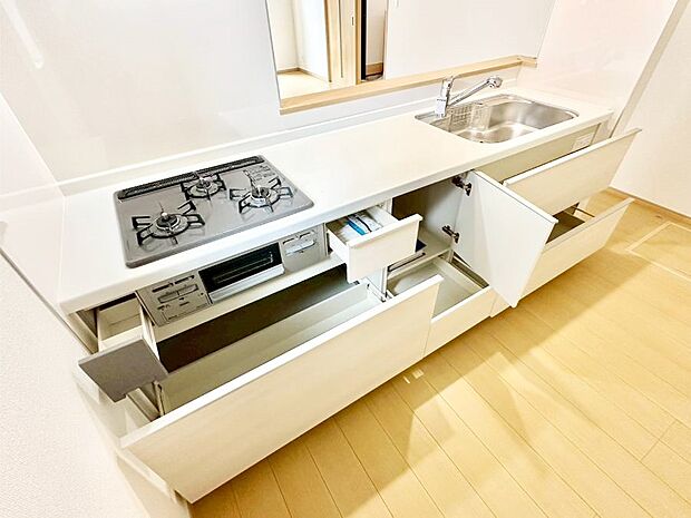 使いやすさを優先したスライド式収納タイプ!