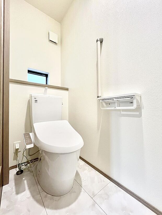トイレは1階と2階それぞれに配置されていてとても便利です。 