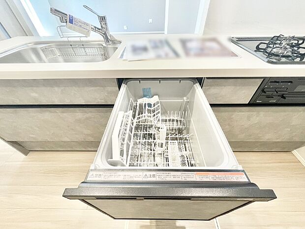 面倒なお片づけは食洗機にお任せ!家事の負担が減って、時間にも気持ちにもゆとりができます。