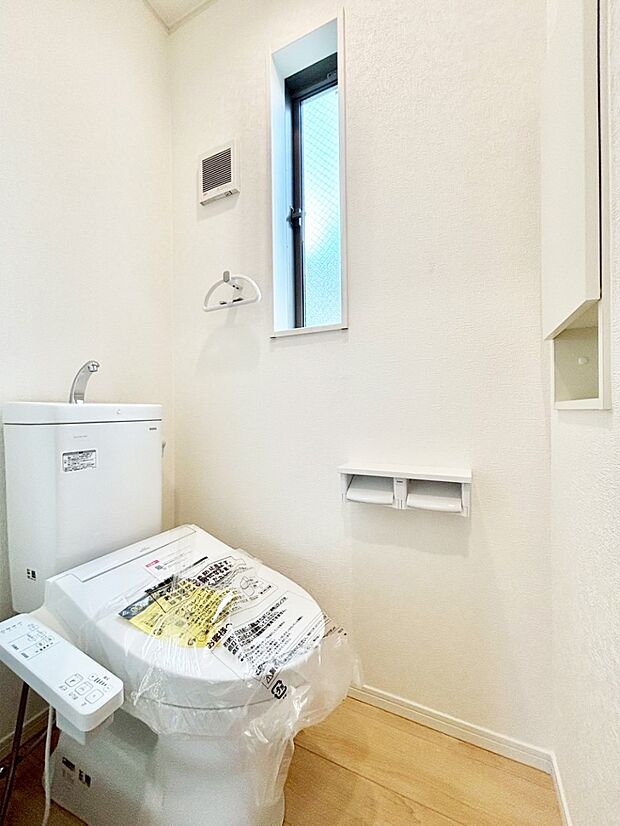 トイレは安心の2箇所!朝のバタバタも一安心です。