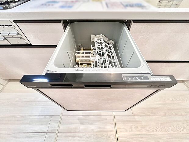 面倒なお片づけは食洗機にお任せ!家事の負担が減って、時間にも気持ちにもゆとりができます。