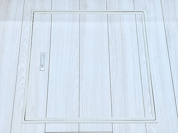 床下収納付き!日用品・非常用品の収納にも大活躍。