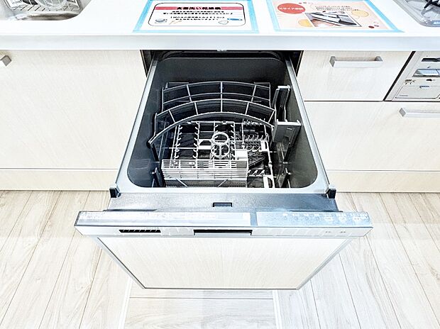 面倒なお片づけは食洗機にお任せ!家事の負担が減って、時間にも気持ちにもゆとりができます。