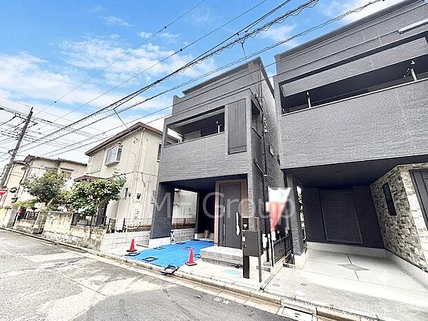 前面道路はきちんと整備されています