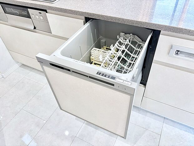 面倒なお片づけは食洗機にお任せ!家事の負担が減って、時間にも気持ちにもゆとりができます。