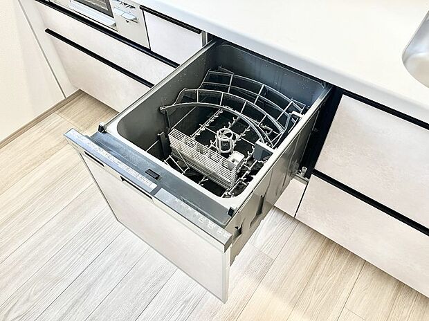 面倒なお片づけは食洗機にお任せ!家事の負担が減って、時間にも気持ちにもゆとりができます。