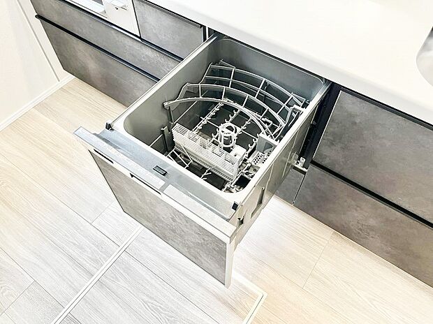 面倒なお片づけは食洗機にお任せ!家事の負担が減って、時間にも気持ちにもゆとりができます。