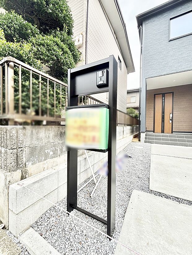 表札・インターホン・ポストをひとつに集約
