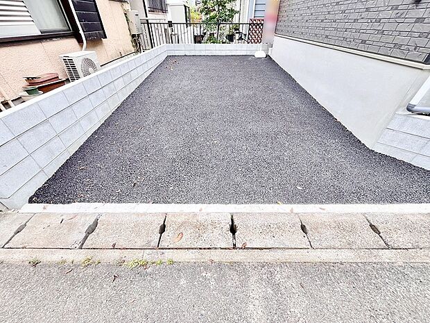 生活に欠かせない駐車スペース。