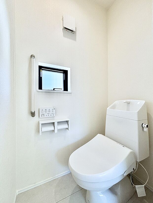 トイレは1階と2階それぞれに配置されていてとても便利です。