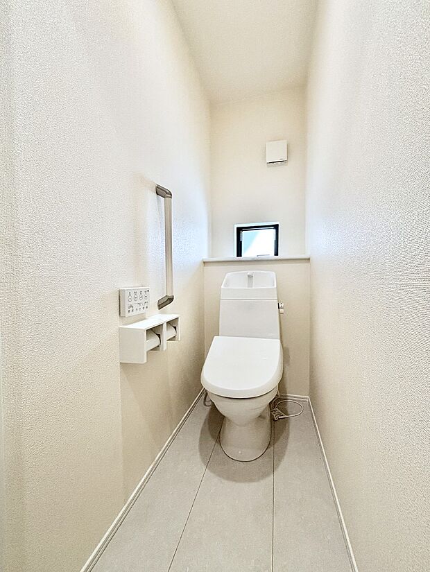 トイレは1階と2階それぞれに配置されていてとても便利です。