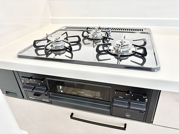 三口ガスコンロでお料理が一気にはかどりそう  