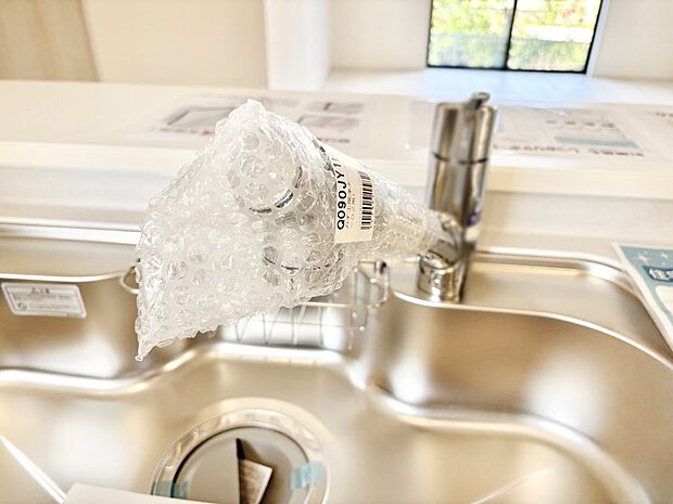 いつでも清潔なおいしいお水を。一つの水栓で水道水と浄水を使い分け。