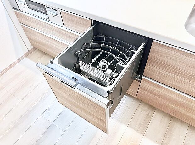 面倒なお片づけは食洗機にお任せ!家事の負担が減って、時間にも気持ちにもゆとりができます。