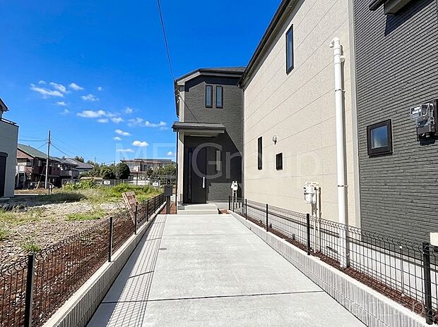 溢れる陽光でご家族の笑顔も輝く