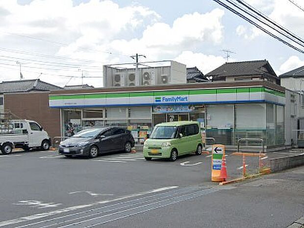 コンビニ 1000m ファミリーマート 松戸六高台九丁目店