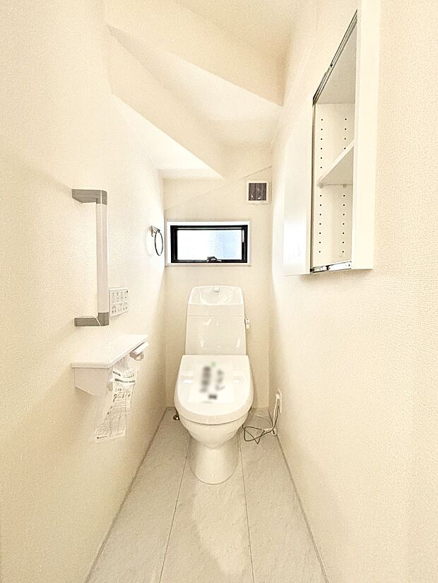 トイレは1階と2階それぞれに配置されていてとても便利です。
