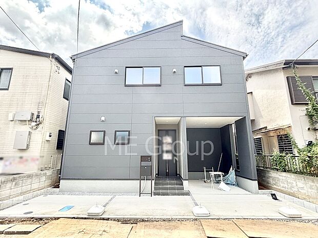 たっぷりの陽光と心地よい風が舞い込む住まい